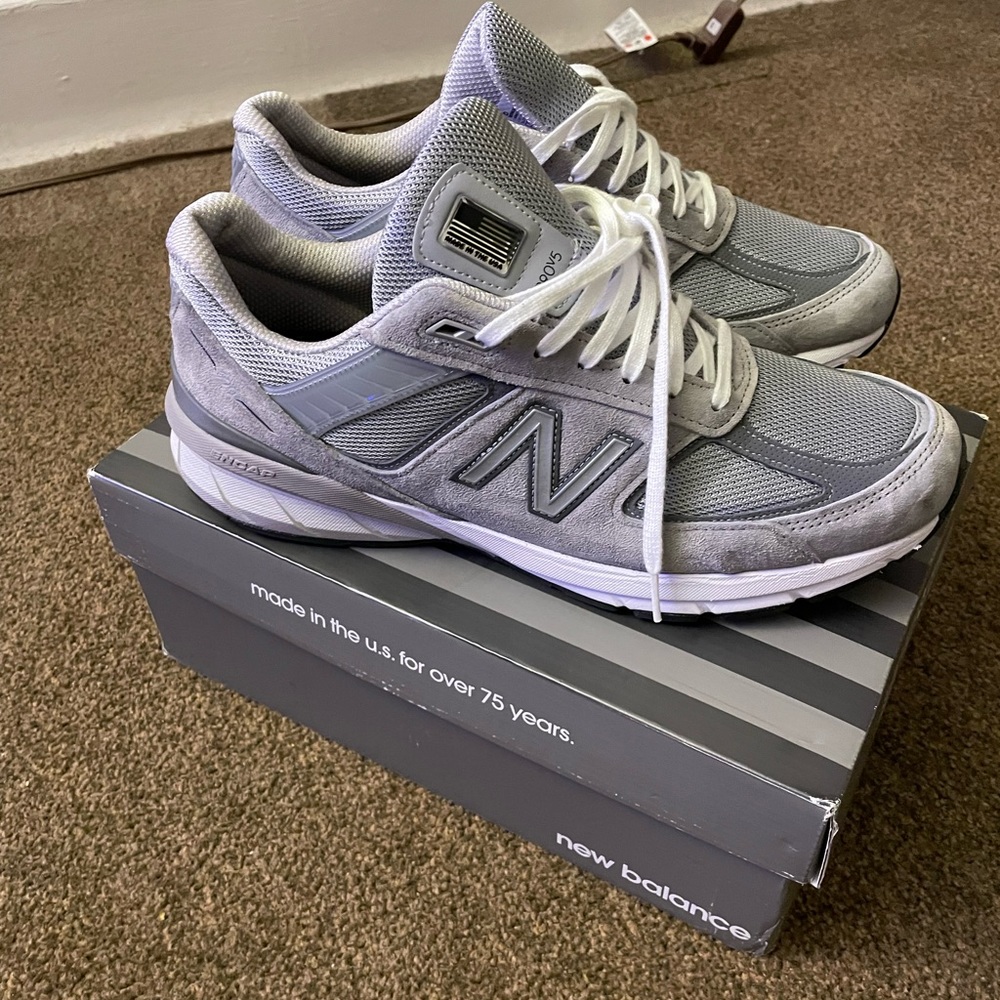 Mens New Balance 990v5